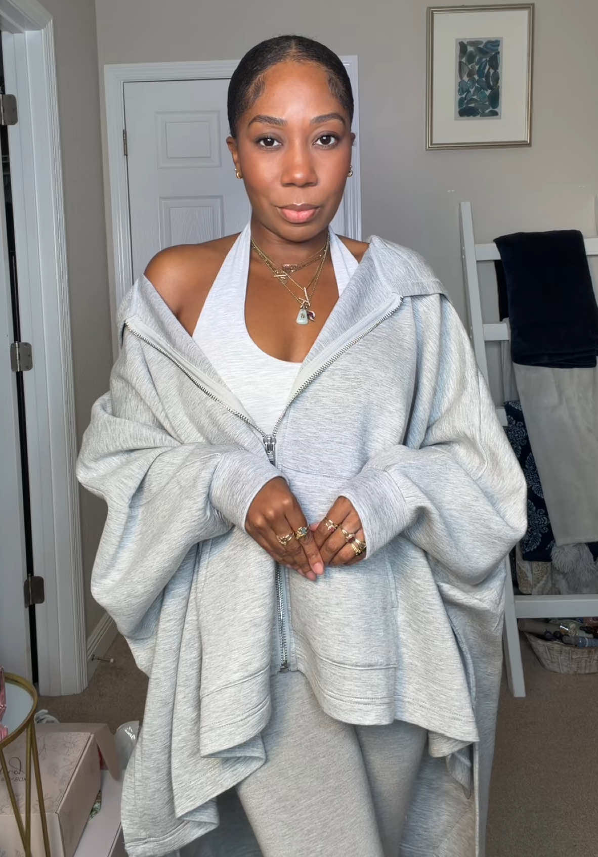 TikTok post by @turah21 for ShopAKIRA. Caption reads: [...] Out Already 🤯‼️🔥 @AKIRA  #shopakira #akira....