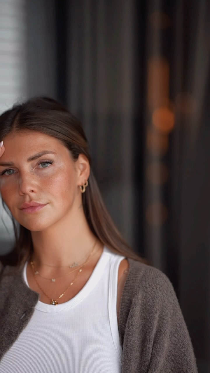 Instagram post by @farinaopoku for Rosental Organics. Caption reads: [Anzeige] Wait for the result ✨ 10 Minuten täglich....