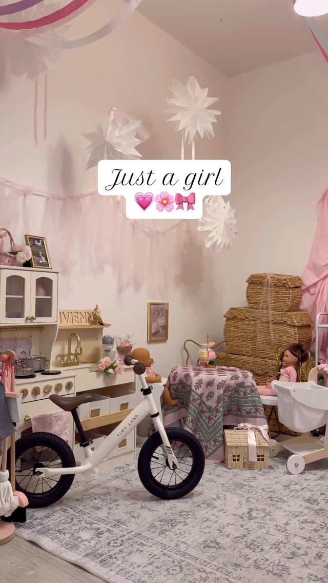 Instagram post by @jadore_rose_ for Tiny Land. Caption reads: [...] how beautiful and functional it is.....