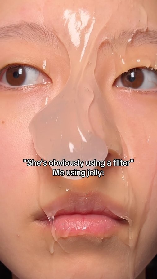 Instagram post by @milkydew_ for Peter Thomas Roth. Caption reads: [...] of pores, shine and excess oils💙....