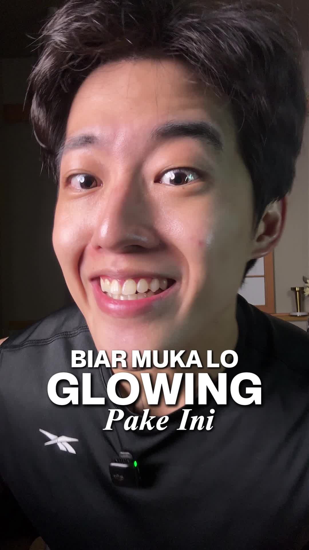 TikTok post by @marcospeaking for L’Oréal Paris Indonesia. Caption reads: MUKA MINYAKAN BUKAN GLOWING!!!!! INGET. Kalo mau....