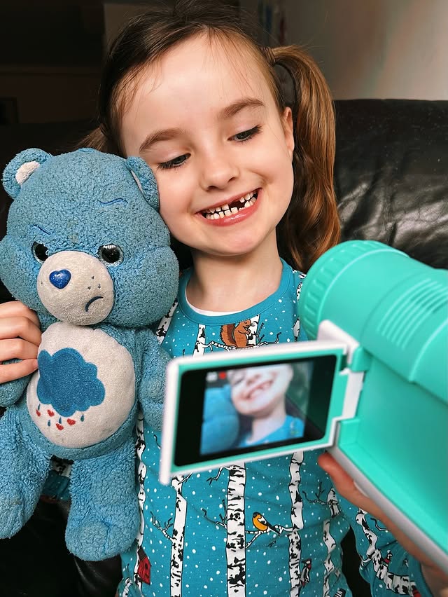 Instagram post by @elsie_and_mummy for Canal Toys. Caption reads: [...] this video camera and projector from....