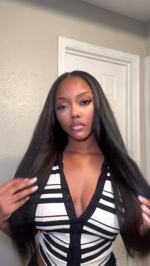 Instagram post by @nayxxo for Mscoco Hair. Caption reads: Best yaki straight clip ins from @mscoco_hair....