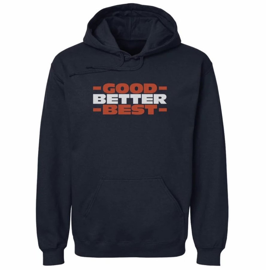 Instagram post by @chicagobearshistory for 500 LEVEL. Caption reads: [...] to announce a new partnership with....