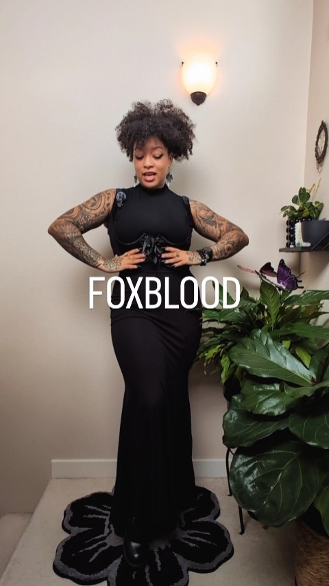 Instagram post by @heyitsjessiek for Foxblood. Caption reads: Ad | Aaahhhh these new @foxbloodshop babies are....