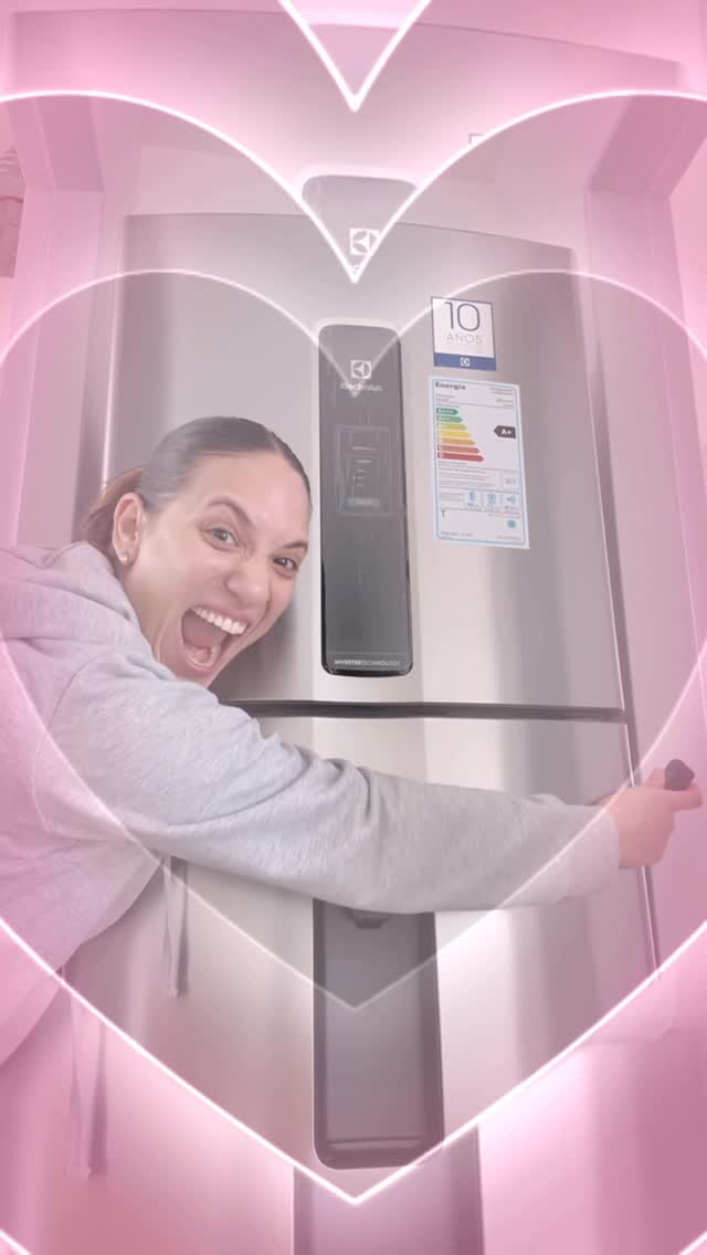 Instagram post by @buera.a for Electrolux. Caption reads: peeeeerdon y esta hermosura de @electroluxar....