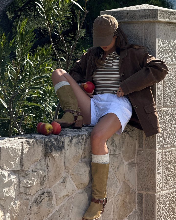 Instagram post by @keziacook for Sisters And Seekers. Caption reads: [...] say no to a spring staycation 🍎📖....