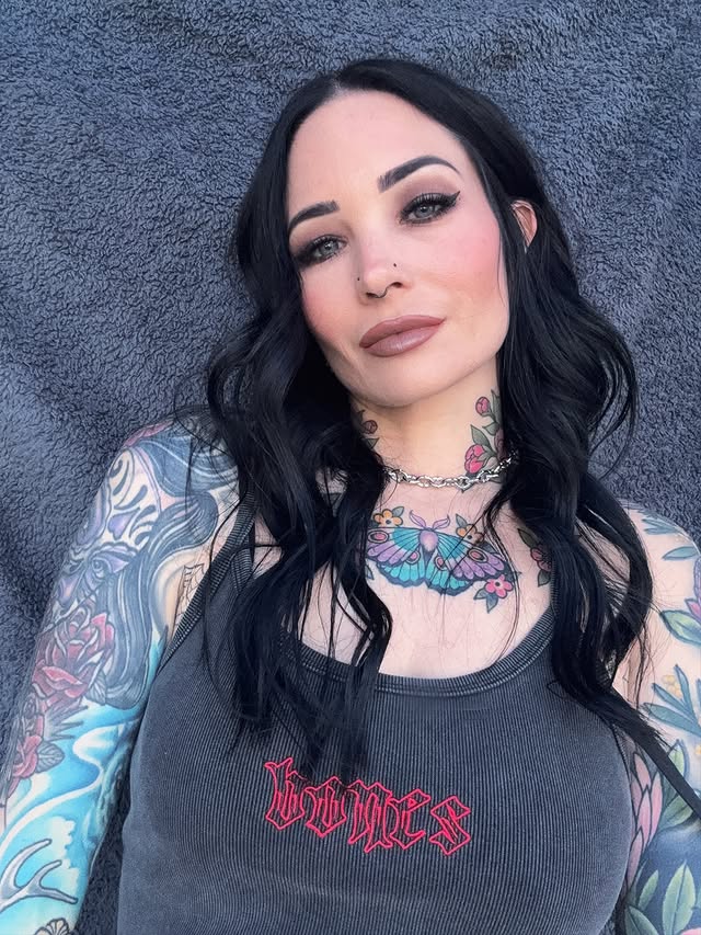 Instagram post by @alexxsharpx for BILLY BONES CLUB. Caption reads: New Billy Bones is 🔥🔥🔥🔥
•
•
#gifted #alt....