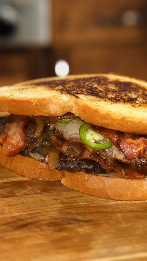 Instagram post by @thatsavagekitchen for Dawn. Caption reads: This jalapeño patty melt was delicious!....