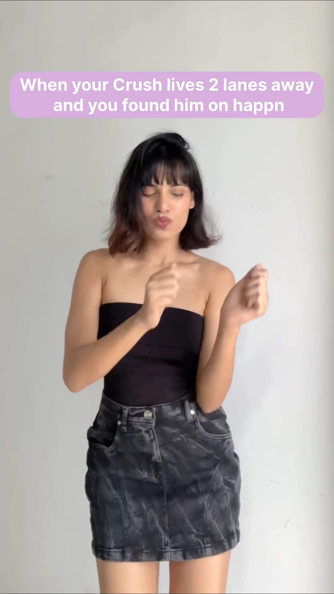 Instagram post by @ashleylittleglam for Happn. Caption reads: @happnindia proving that sometimes, love is....