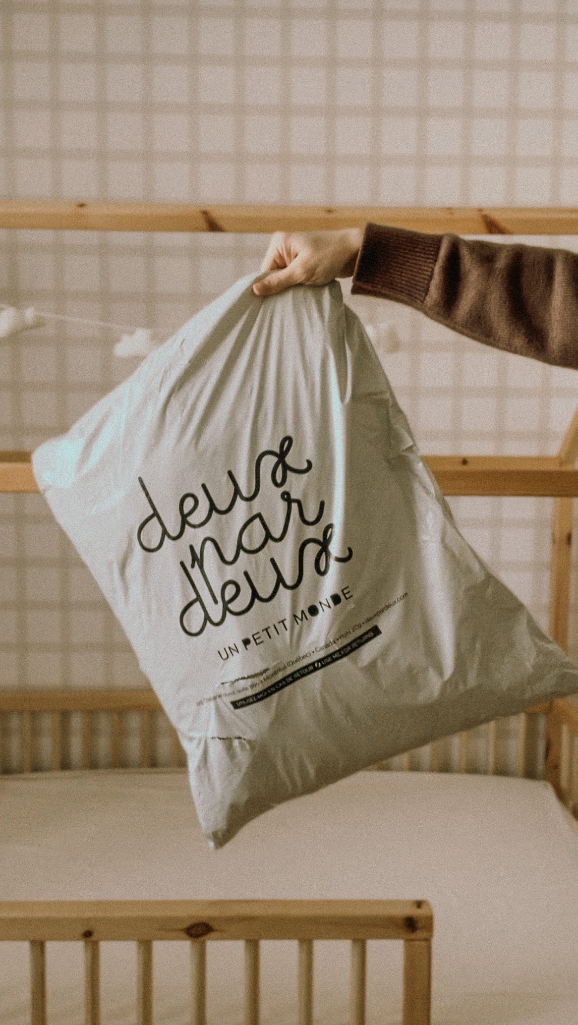 Instagram post by @gabrielleouellet for Deuxpardeux. Caption reads: 🐝🌸🌱☀️

J’ai déjà la tête dans les préparatifs....