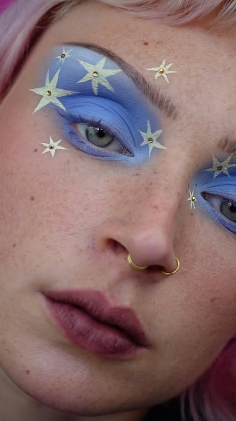 Instagram post by @alexa.jennah for BEAUTY BAY. Caption reads: [...] to turn it into makeup ⭐🩵 Details🔻....