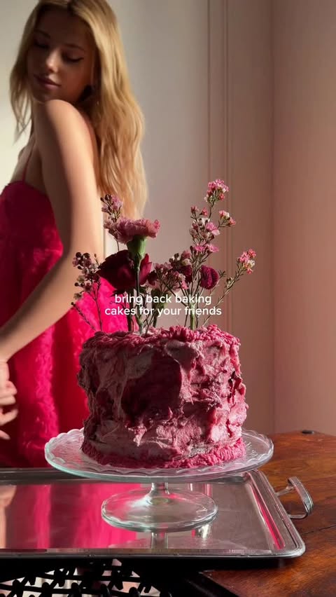 Instagram post by @daniellemarcan for The Perfume Shop. Caption reads: [...] the new @muglerofficial Alien Pulp....