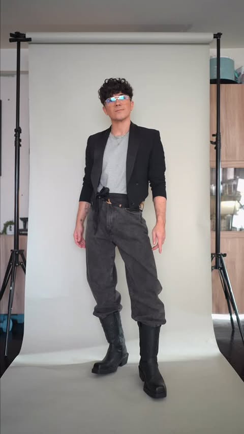 Instagram post by @justinliv for GAP. Caption reads: [...] one would you wear? 
-
tee + jeans via @gap....