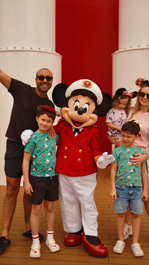 Instagram post by @daywithdad for Disney Parks. Caption reads: The Disney Wish is coming to the UK 🇬🇧🚢✨ Ad If....