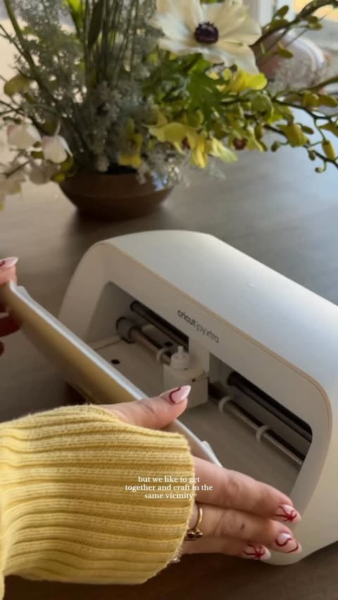 Instagram post by @jojohnsonoverby for Cricut. Caption reads: [...] of our bags are personalized using my....