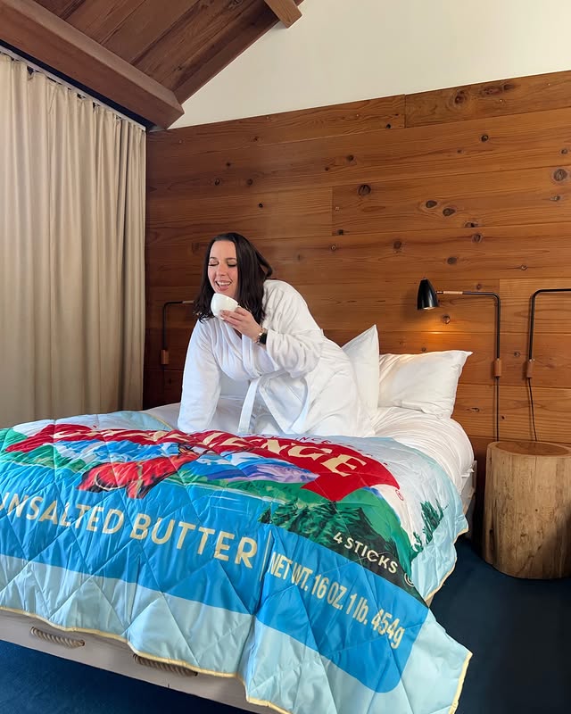 Instagram post by @chelseapearl for Yelp. Caption reads: [...] Checking in from the @challengebutter x....