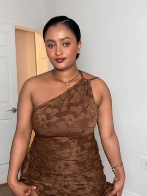 TikTok post by @belo_bk for OYS_US. Caption reads: [...] #datenightdress #elegantlook @OYS_US.