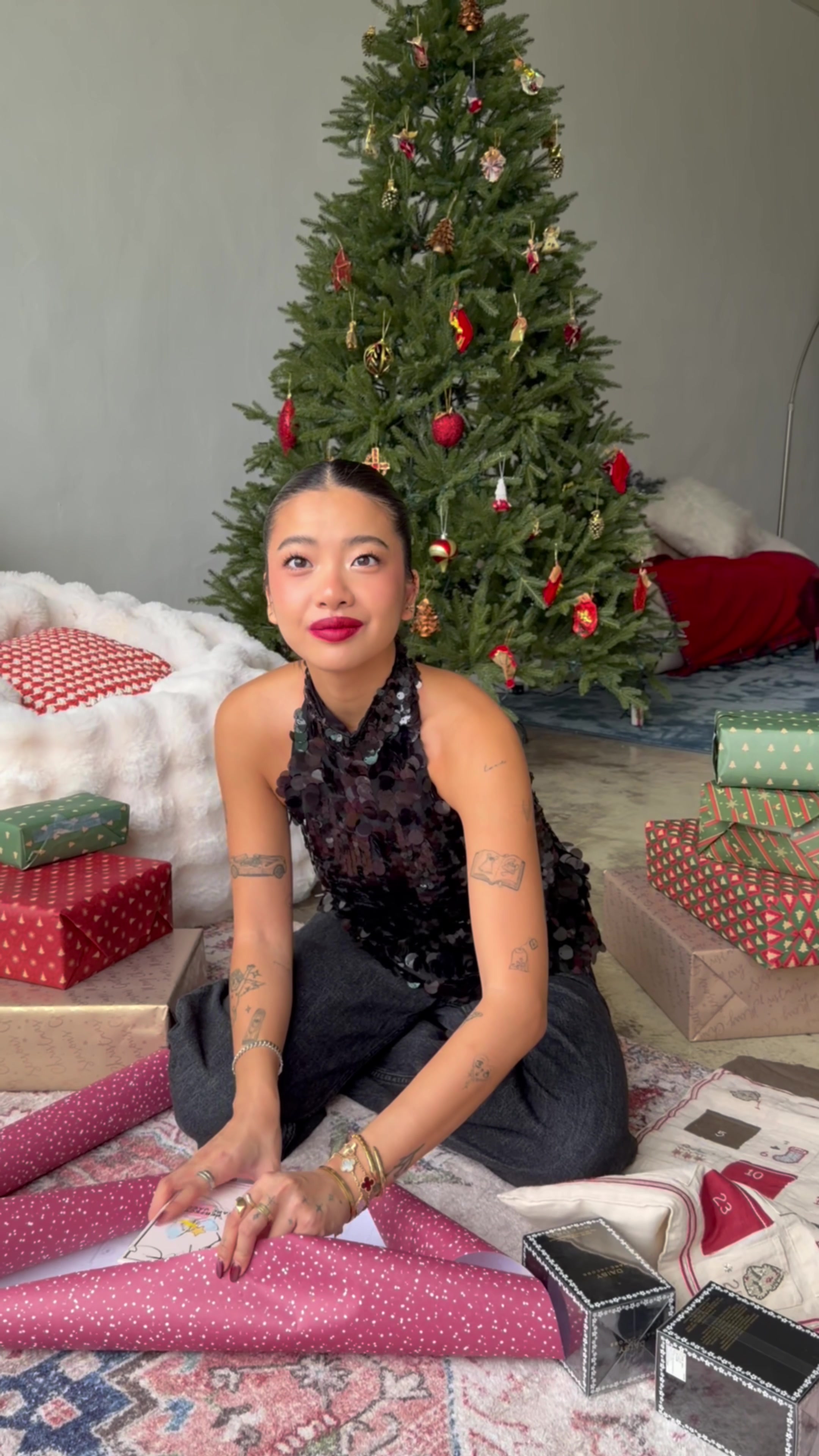 TikTok post by @stxph.h for Marc Jacobs Fragrances. Caption reads: A touch of  Perfect Marc Jacobs for the confidence....