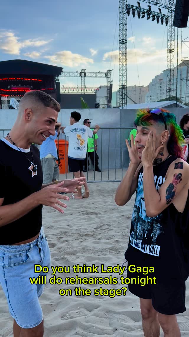 Instagram post by @anchors.world for Santander. Caption reads: What do you think? 😍😬😩 Is she rehearsing....