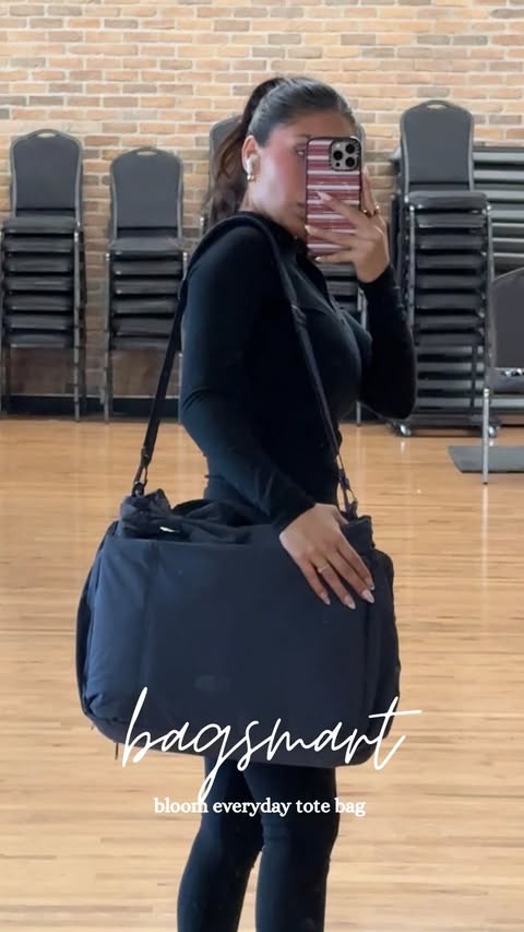 Instagram post by @cynthiamadridx for Bagsmart. Caption reads: It just makes sense ✨ @bagsmart_official bloom....