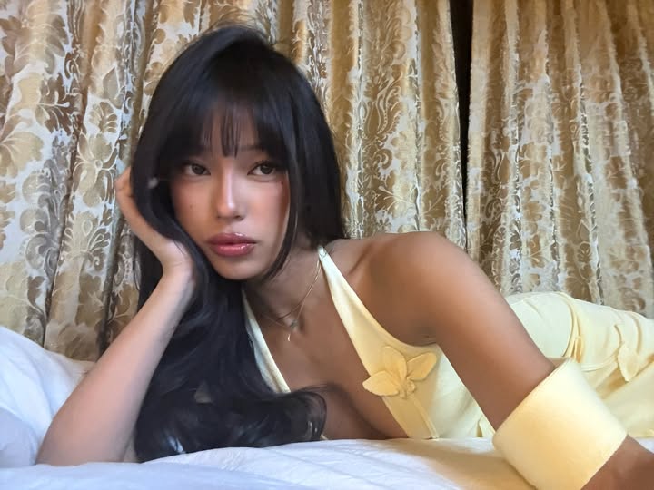 Instagram post by @taytthar for Meshki. Caption reads: .