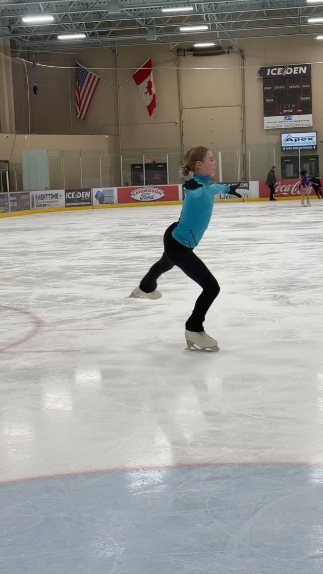 Instagram post by @henley.alexa for Chique Sport. Caption reads: Would love to join the @chiquesport #chiquesquad....