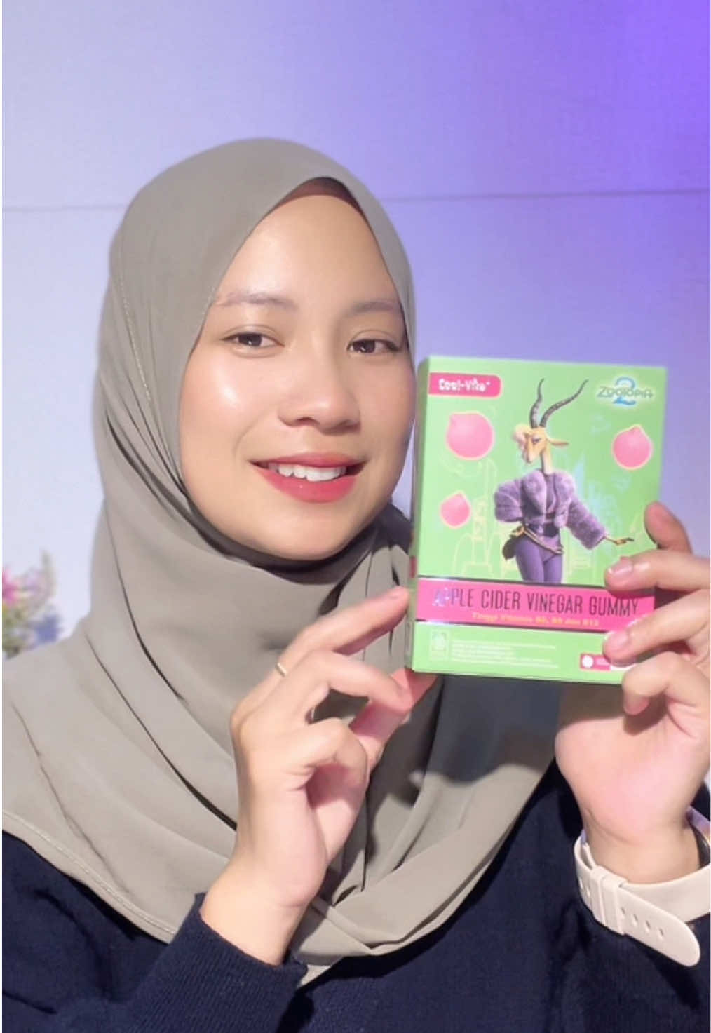 TikTok post by @raninuraeni143 for Coolvita. Caption reads: [...] aku yang suka mam ini itu thanks u @Coolvita....