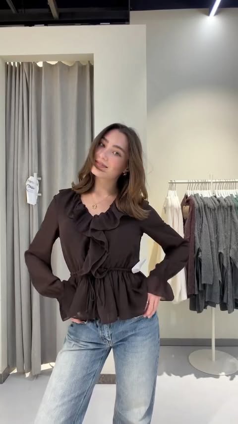 Instagram post by @majaschott for VERO MODA. Caption reads: shop with me @veromoda 🤎 | Anzeige Was ist euer....