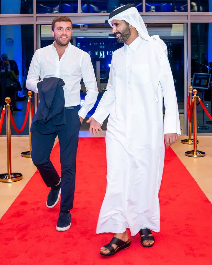 Instagram post by @livefabrizio for Qatar Airways. Caption reads: 𝐓𝐡𝐚𝐧𝐤 𝐲𝐨𝐮, 𝐐𝐚𝐭𝐚𝐫! 😃🇶🇦

It’s been....