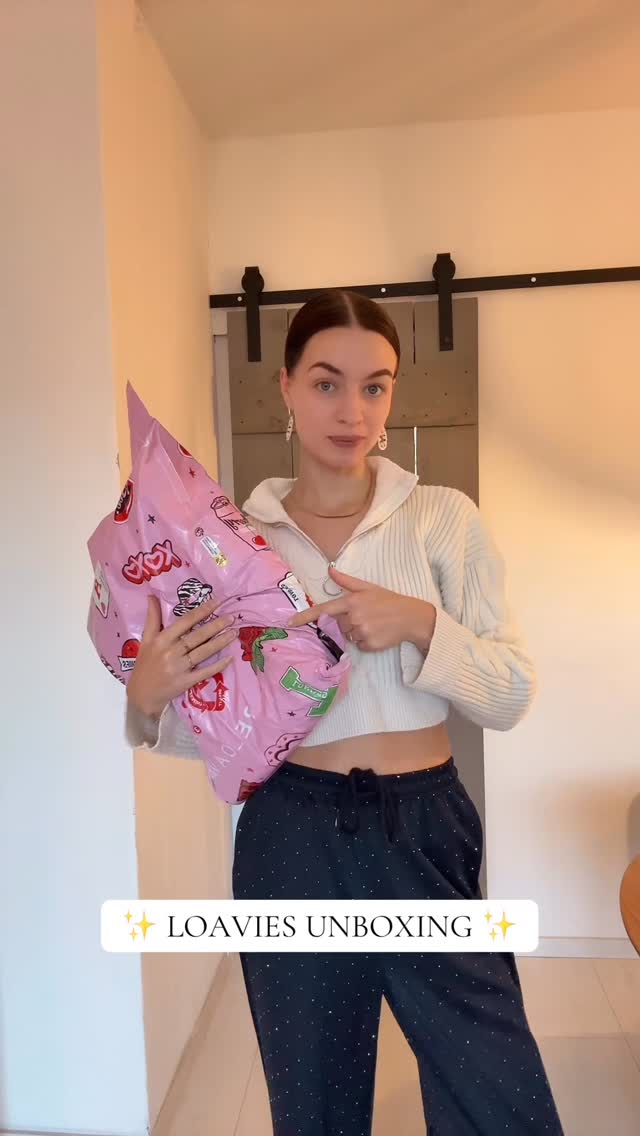 Instagram post by @gigi.oskam for LOAVIES. Caption reads: @loavies haul 💕 #gifted #girlsgoneloavies.