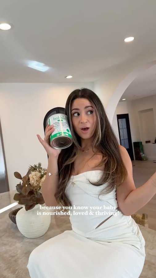 Instagram post by @_taliascott for Bobbie. Caption reads: Hello, IT’S ME feeling confident in my feeding....