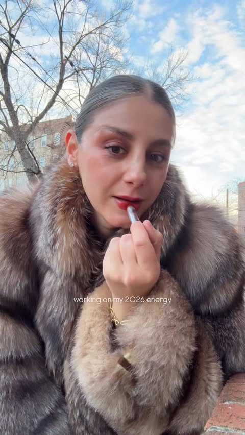 Instagram post by @georgiacif for JustFab. Caption reads: [...] if this resonates with you 🤍....