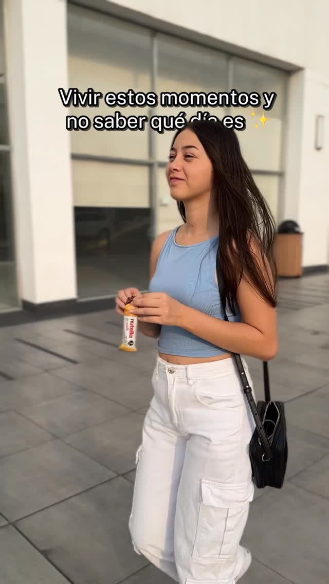 Instagram post by @andreasevilla_ for Nutella. Caption reads: Siempre con mi sanck favorito🤩 @nutella_mex....