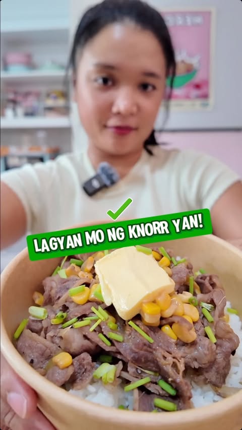 Instagram post by @skybluecafe.ph for Knorr Philippines. Caption reads: Paano gawing restaurant favorite ang Beef Pepper....
