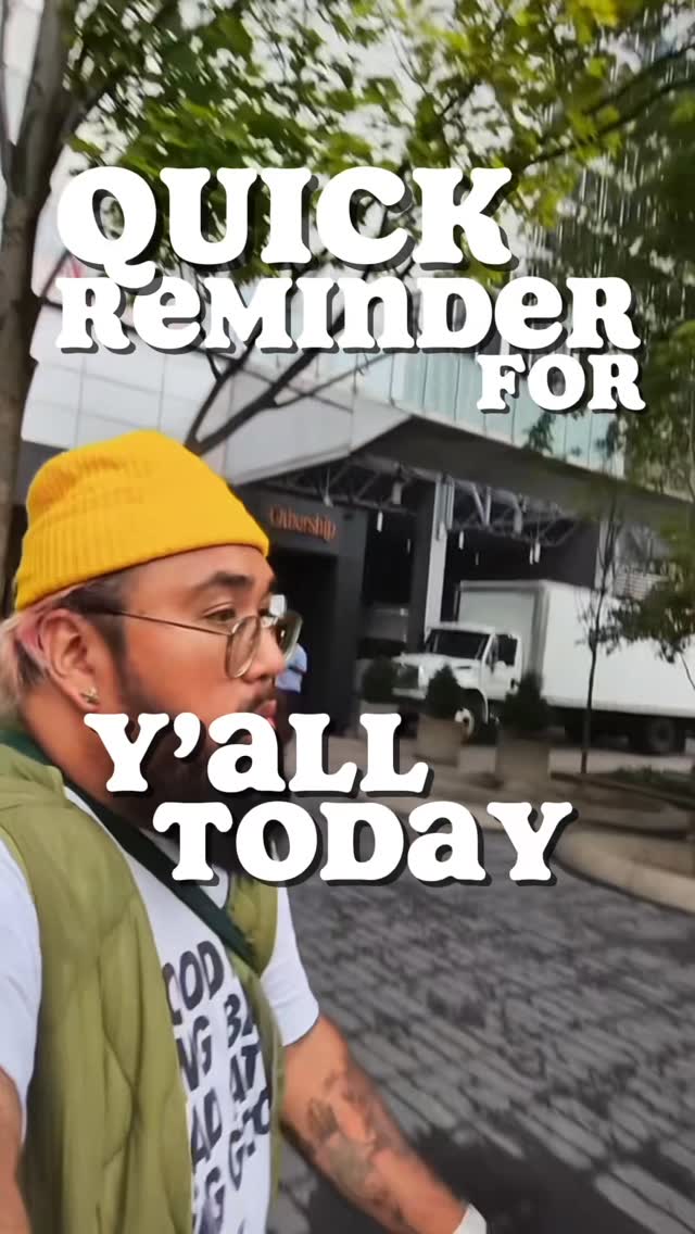 Instagram post by @itsclaveriia for TELUS. Caption reads: This phone flips. The camera flexes. The watch....