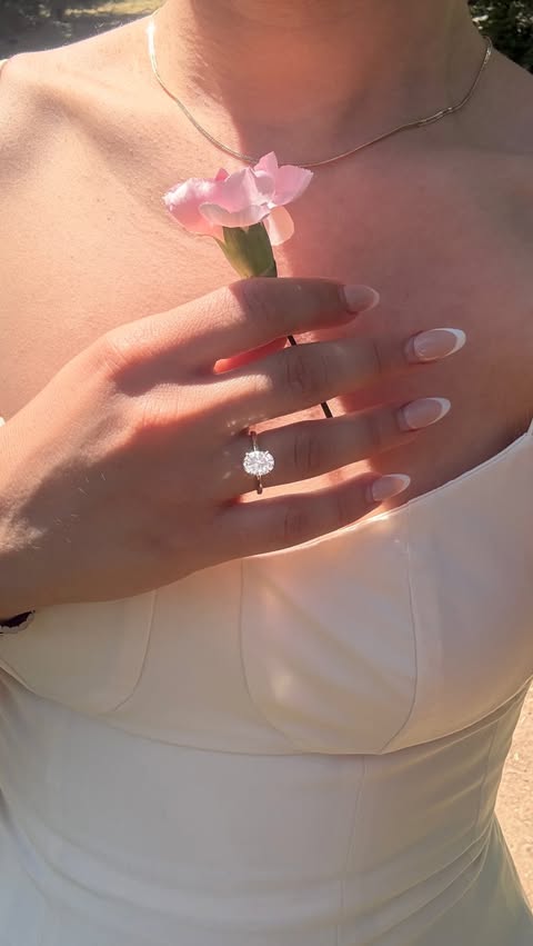 Instagram post by @mervekozluu for SHE SAID YES Jewelry. Caption reads: [...] Day Offer￼ #shesaidyesweddingday....
