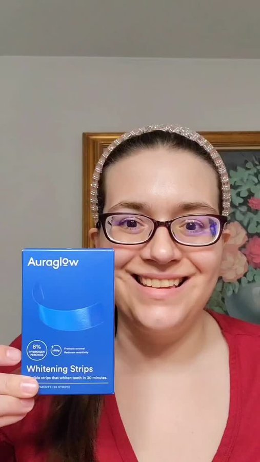 Instagram post by @alena07112 for AURAGLOW. Caption reads: Thanks to @auraglow and @fromthelobby, I was....