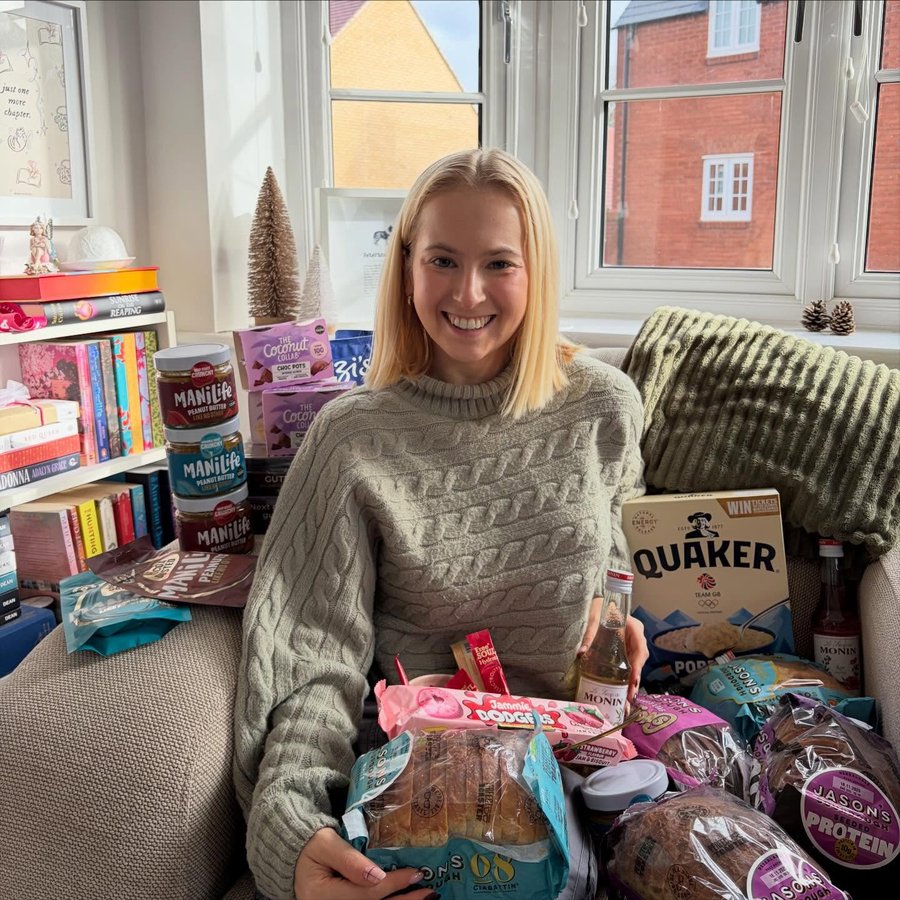 Instagram post by @moochingwithmolly for Free Soul. Caption reads: GIVEAWAY CLOSED 10k Giveaway | I APPRECIATE YOU....