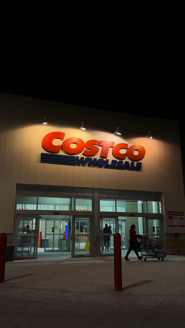 Instagram post by @kaylieestewart for Scrub Daddy. Caption reads: Scrub Daddy is officially at Costco in Canada!!....