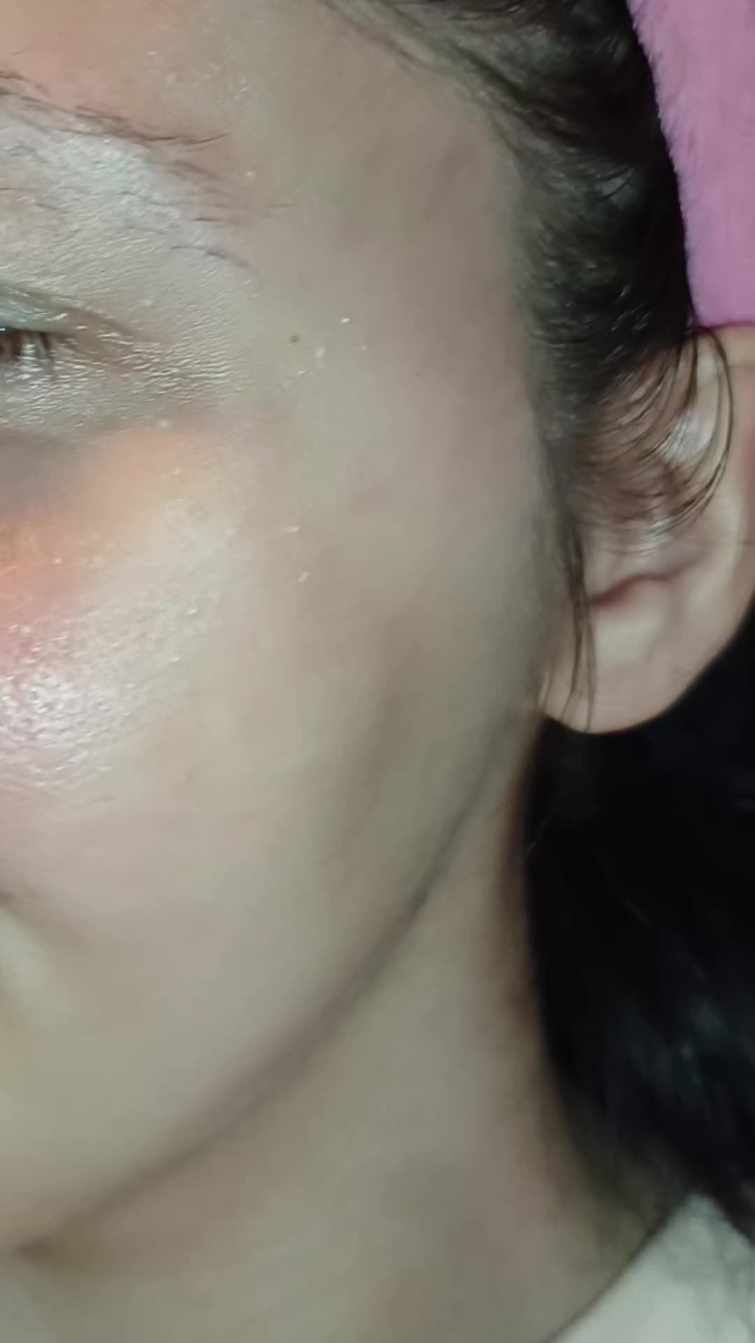 TikTok post by @klaudia.l..kasza for 4AM Marketing – Saebyeok Naesi. Caption reads: [...] 🩵🩵💙💙🫧 @COSRX Official @4AM Marketing –....