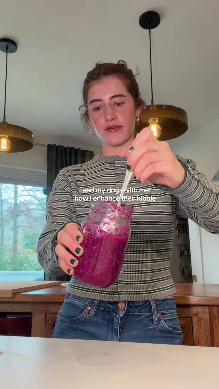 TikTok post by @katedavidsun for Native Pet. Caption reads: [...] gets an upgrade with The Daily from @Native....