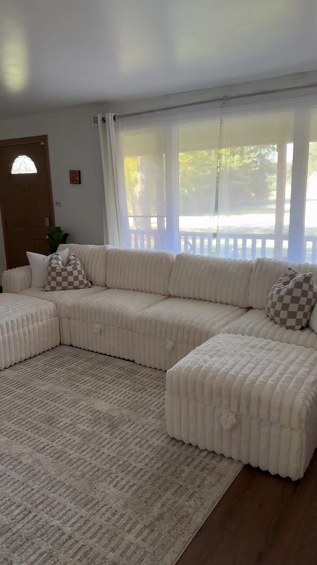 TikTok post by @ariannazielinski for Giratree. Caption reads: [...] SALE GOING ON! ASK QUESTIONS ❤️❤️❤️....