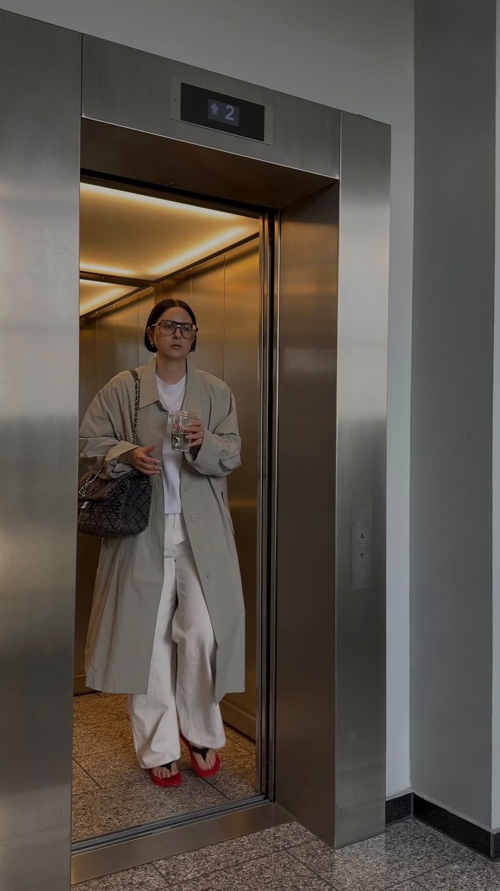 Instagram post by @fashionstylistmb for The Frankie Shop. Caption reads: ad/werbung Which day is your fav?....