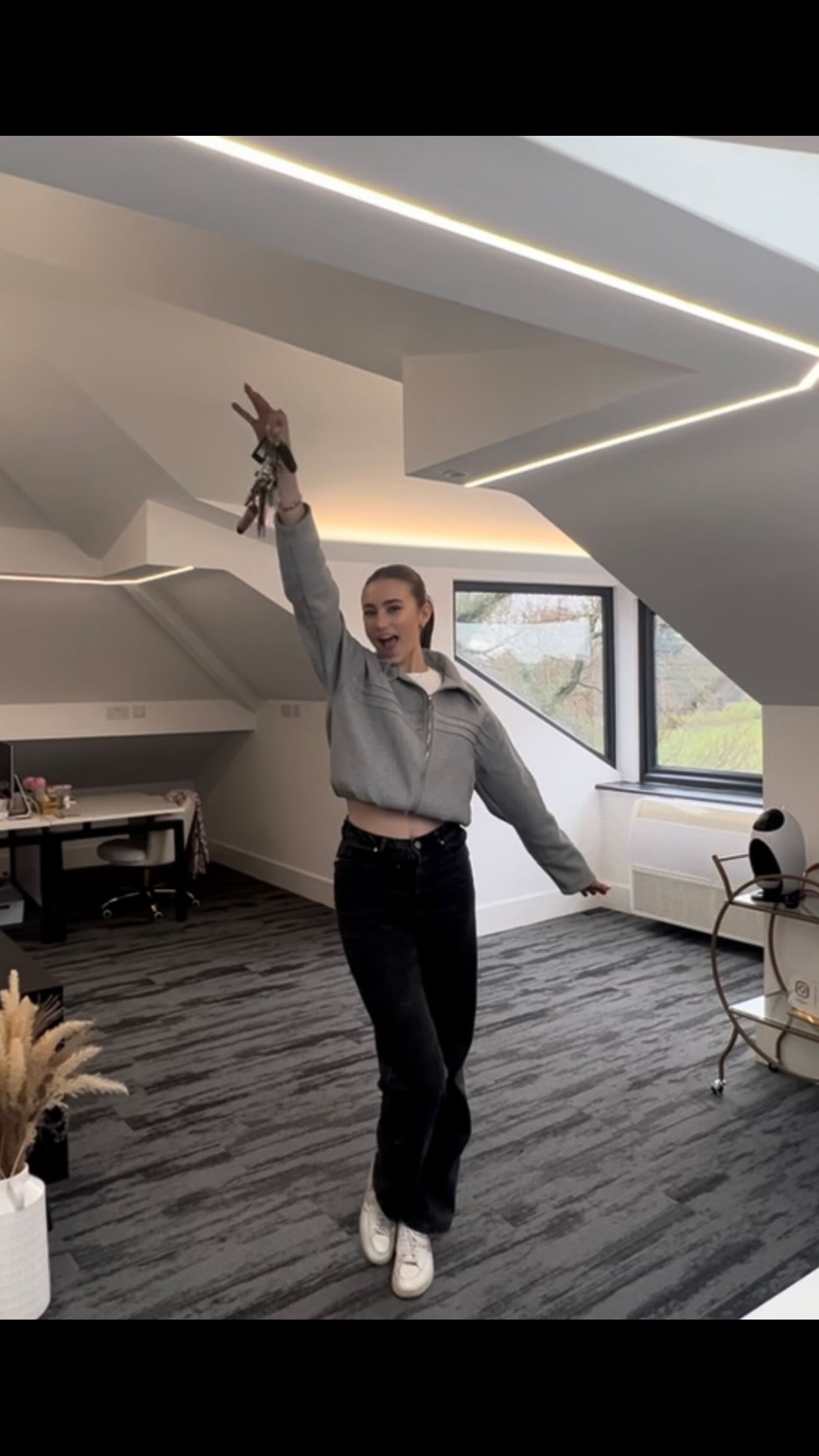 Instagram post by @vicky.owens for Tide. Caption reads: Things business owners DON’T talk about : open a....