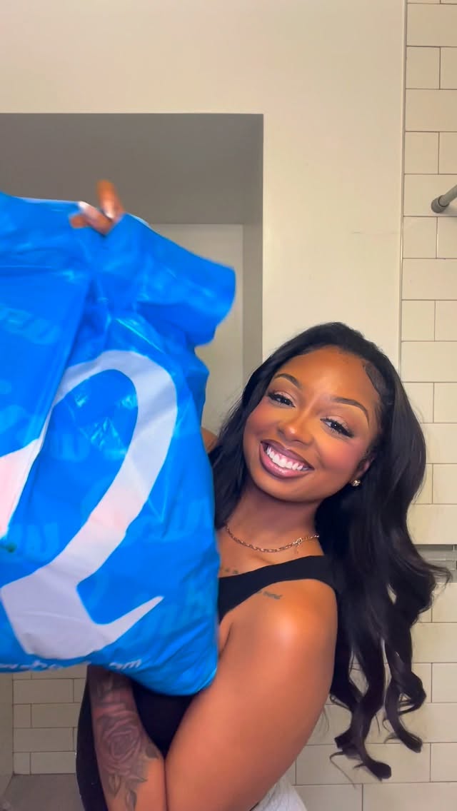 Instagram post by @azanamusic for Rainbow Shops. Caption reads: [...] with another last minute fit from....