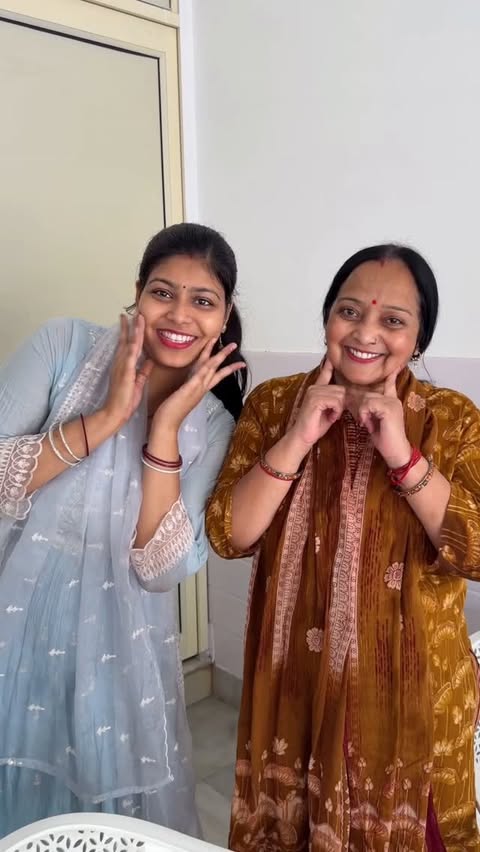 Instagram post by @samarth_sainy for ClayCo.. Caption reads: Comment for link 😇 Aaj mummy ji gussa ho gayi....