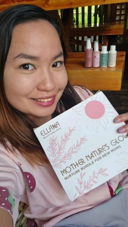 Instagram post by @travelwithkarla for Ellana Cosmetics Official. Caption reads: Still searching for a perfect gift for your mom?
I....