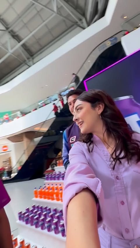 Instagram post by @greismendoza__ for Fanta. Caption reads: @fanta_guatemala 🙋🏻‍♀️.
