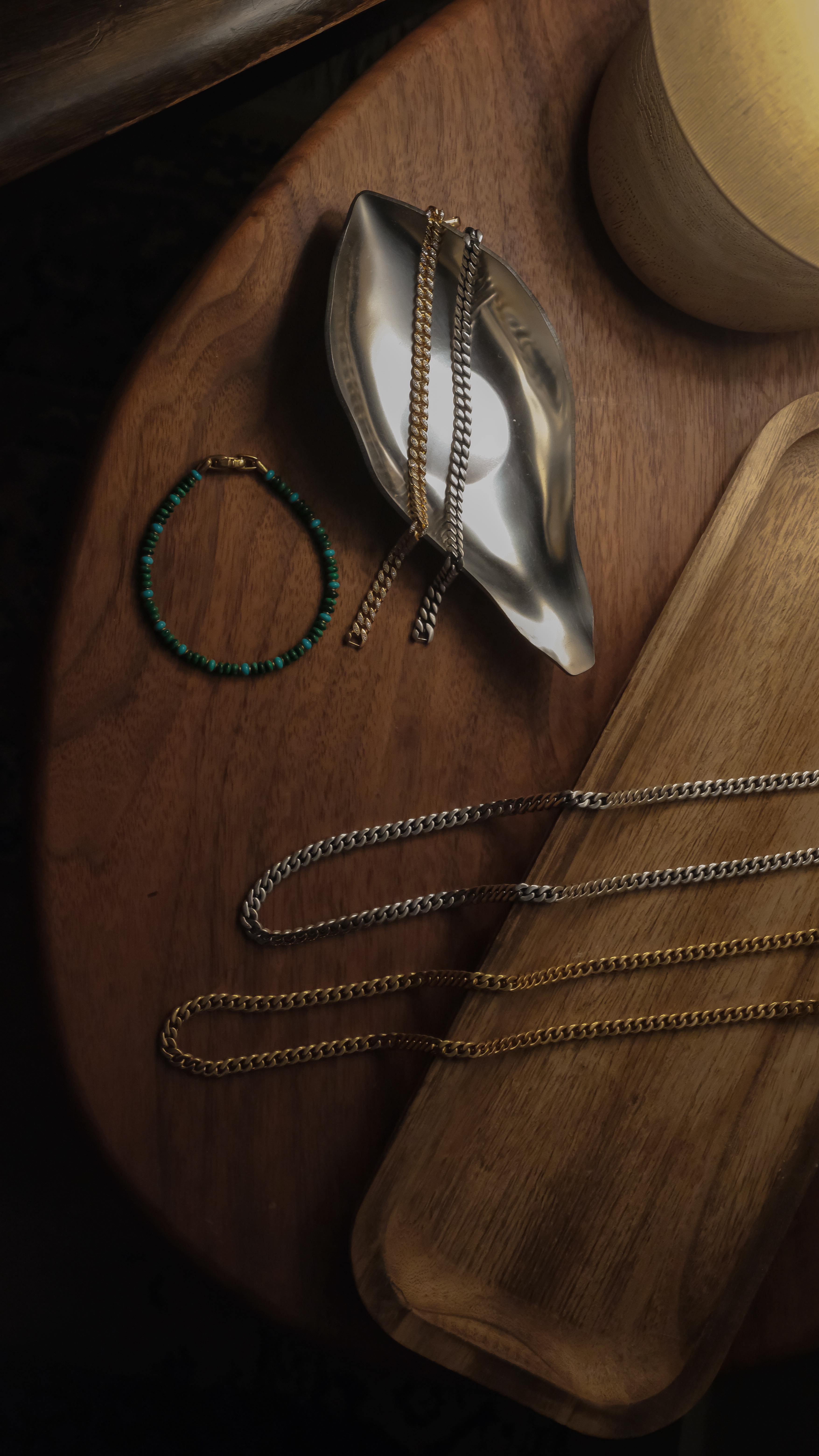 Instagram post by @mr.bthompson for David Yurman. Caption reads: Celebrate Timeless Moments this Father’s Day with....